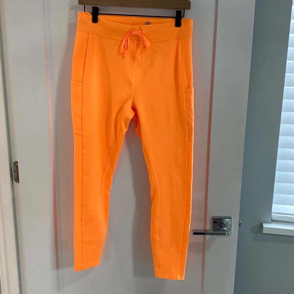ALO 7/8 HIGH-WAIST CHECKPOINT LEGGING | L | NEON APRICOT